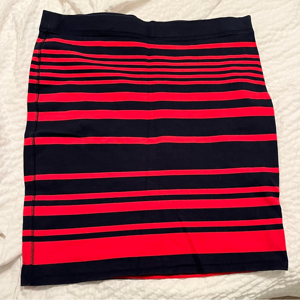 Old Navy Women’s Navy Blue and Red Striped Pencil Skirt, size XL
